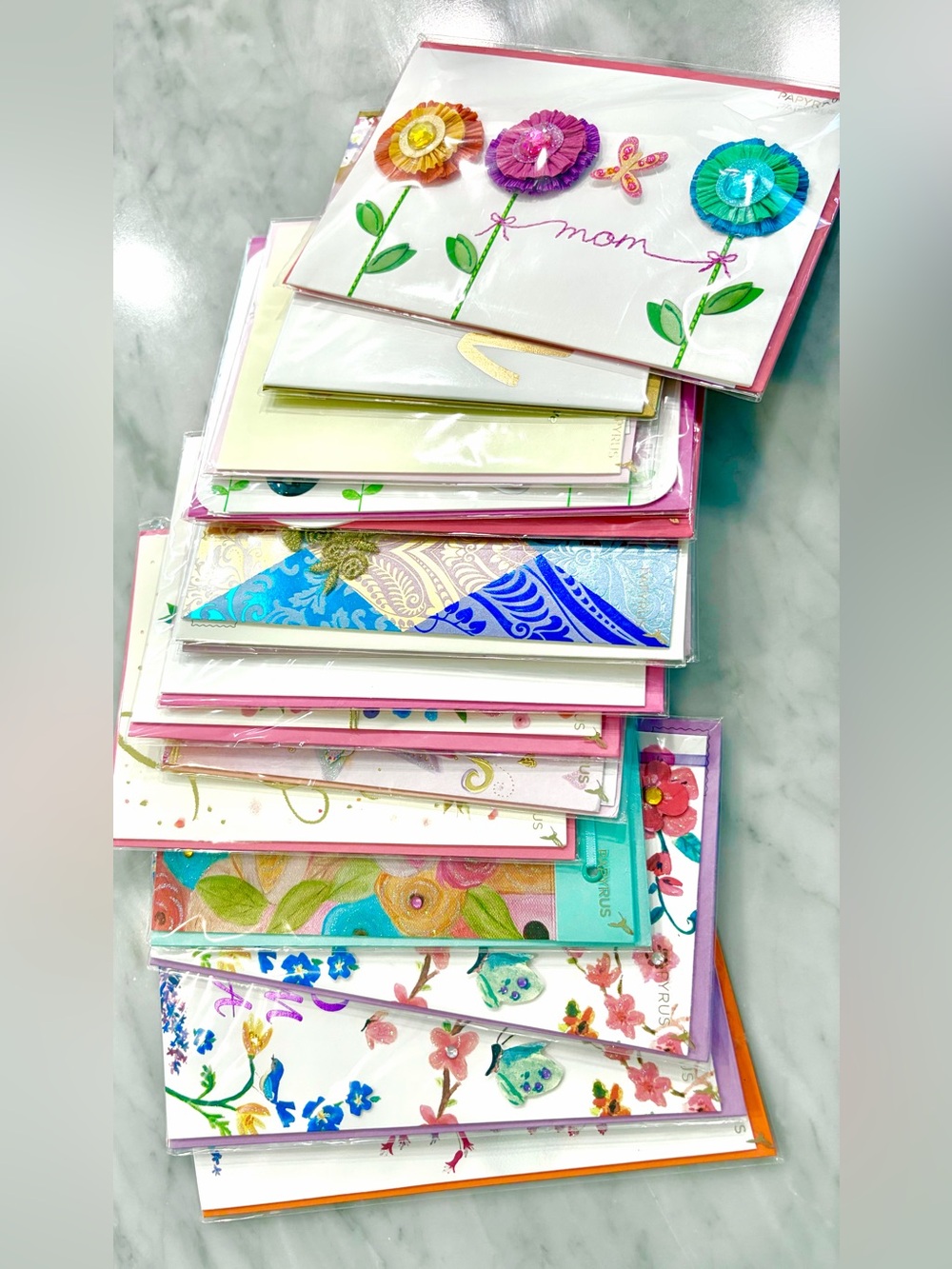 PAPYRUS - Bundle of 15 Greeting Cards - Mom, Mother’s Day NEW - Picture 4 of 4